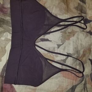 Lululemon sports bra